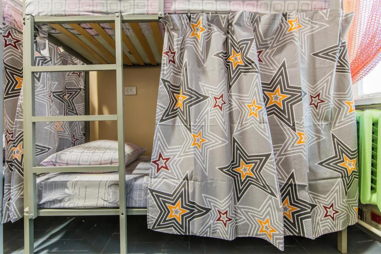 Hostel Vokzalnaya Kiev Esterno foto