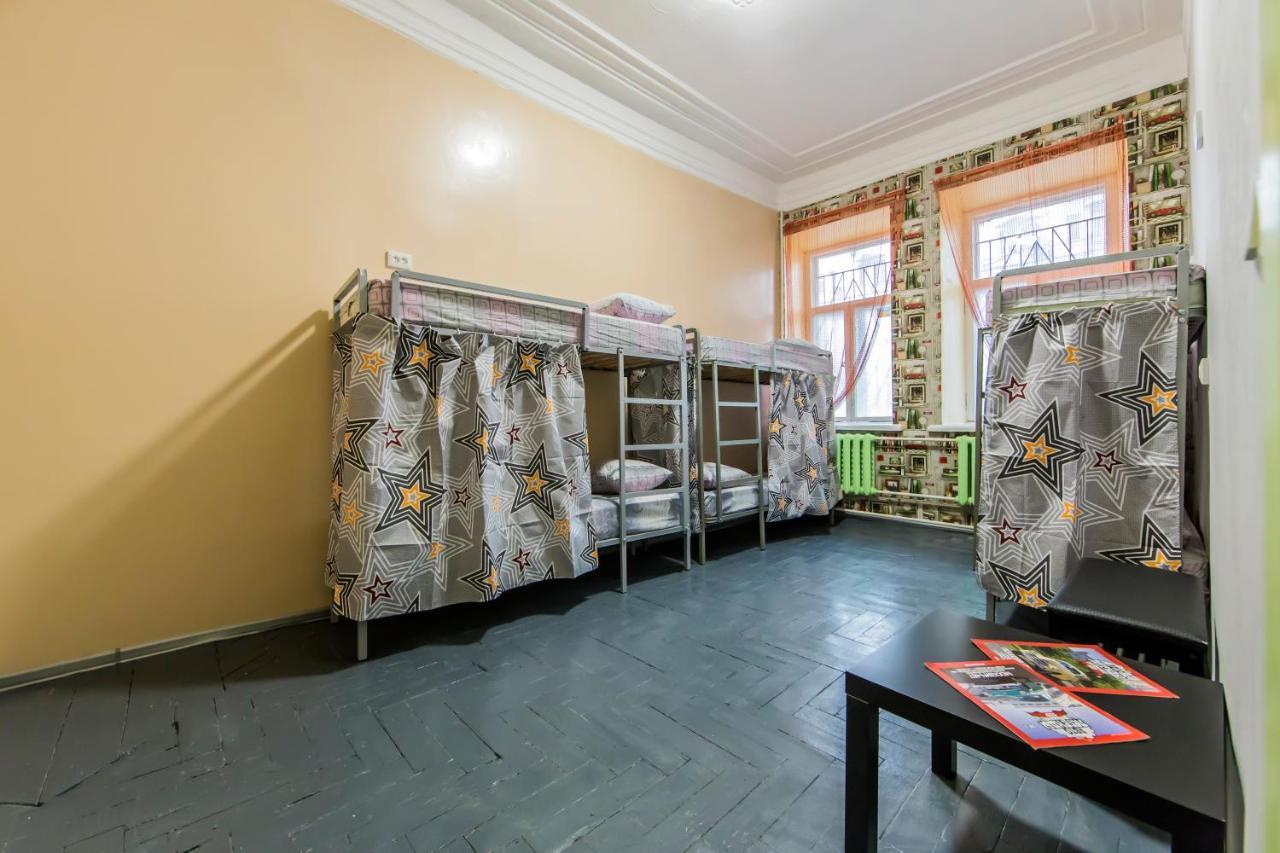 Hostel Vokzalnaya Kiev Esterno foto