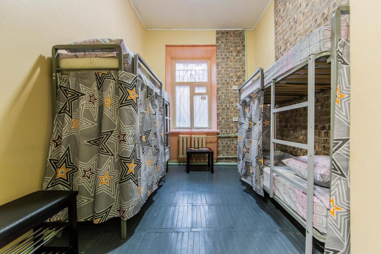 Hostel Vokzalnaya Kiev Esterno foto